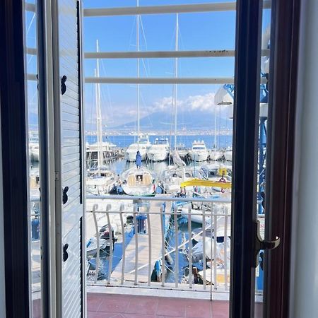 Residenza Borgo Marinaro Apartment Napoli Bagian luar foto