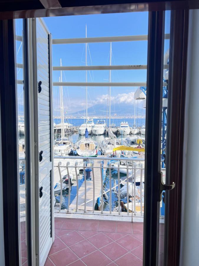 Residenza Borgo Marinaro Apartment Napoli Bagian luar foto