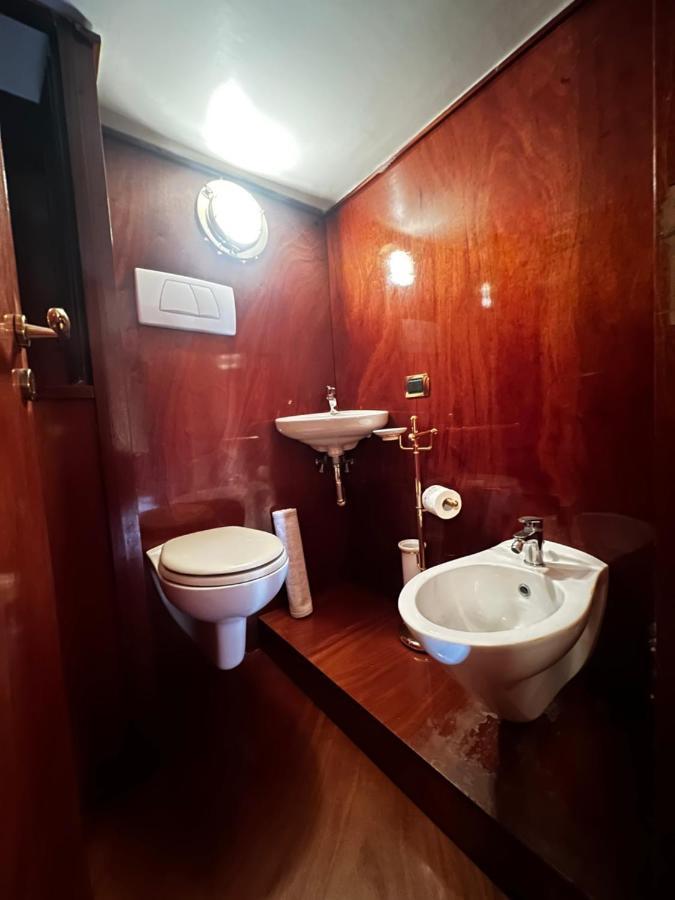 Residenza Borgo Marinaro Apartment Napoli Bagian luar foto